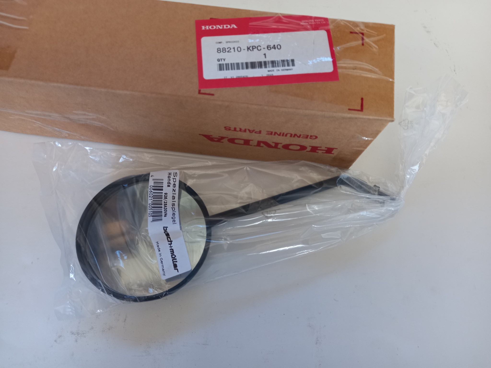 Picture of MIRROR,R BACK  88110-MF9-000